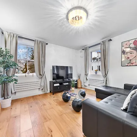 Charming Apartment By Hyde Park